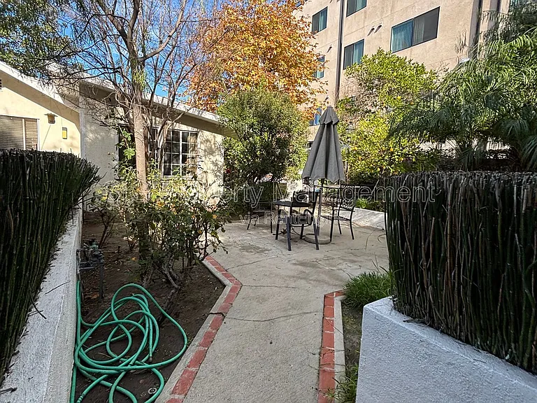 10818 W Blix St #818-2 — Photo 16