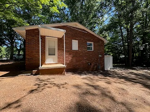 408 Wilson St — Photo 4