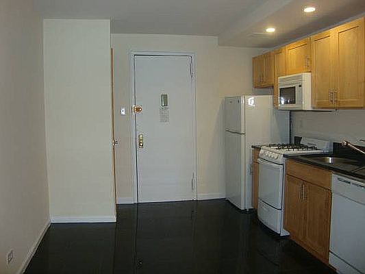 1st image of 216 W 102nd St #5E1