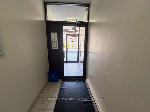 1 Kingston Rd E #305, Toronto, ON M4L 1S5