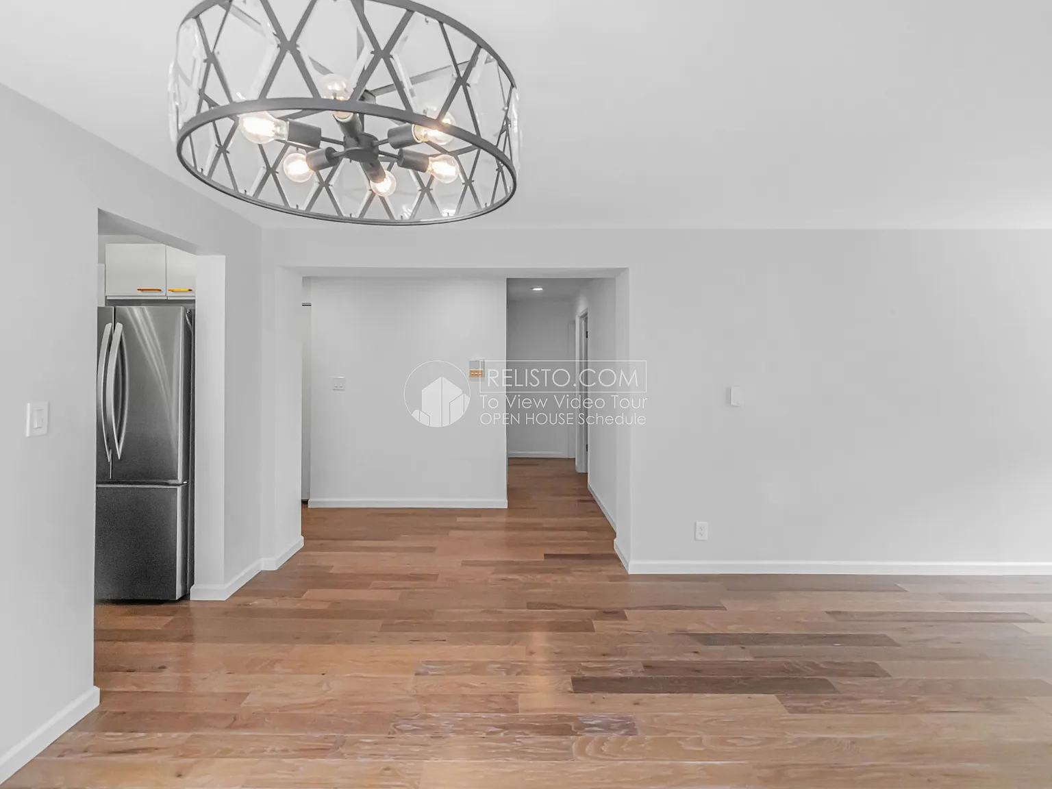 2 bed, 2.0 bath, 1279 sqft, $6,500 — Photo 3