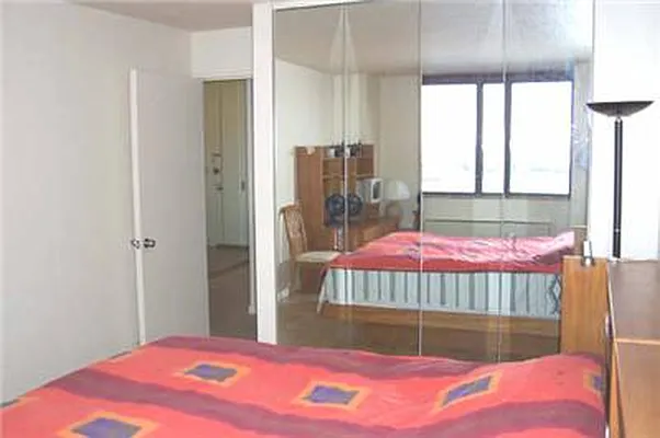 Rented by R New York | media 19