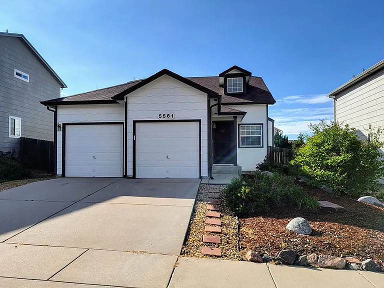 5561 Prairie Schooner Dr — Photo 1