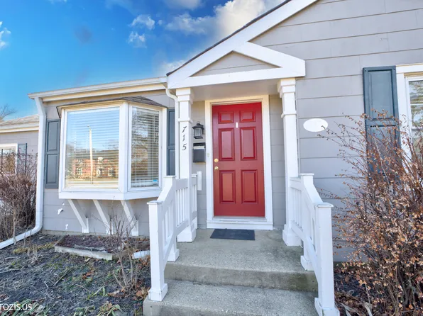 715 Glenwood Ln, Glenview, IL 60025