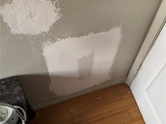 4th image of 148 Westpark Ct