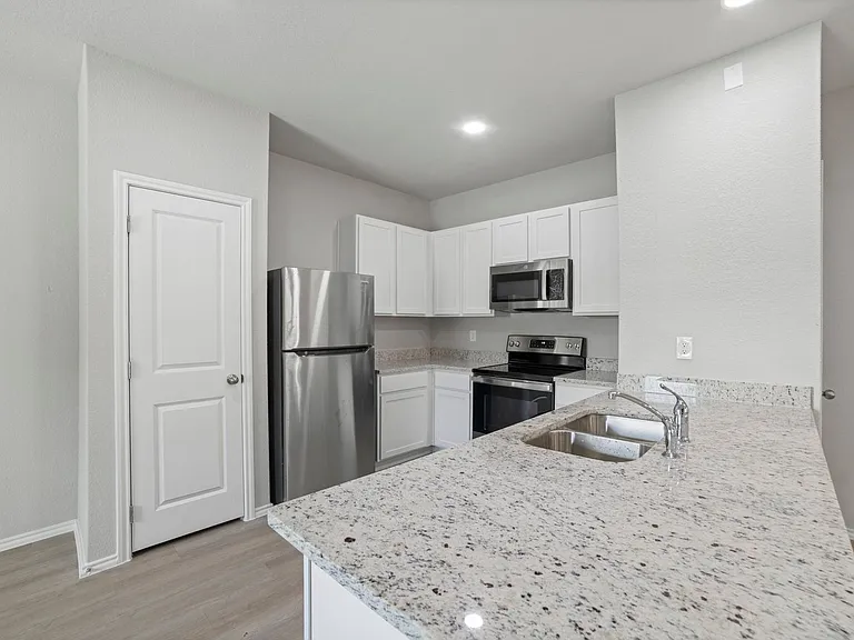 7226 Briar Pl — Photo 20
