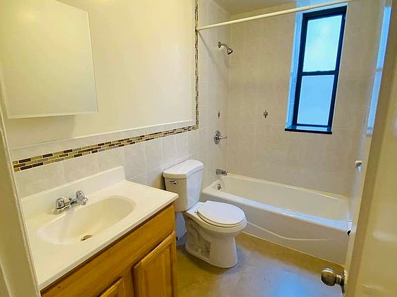 5th image of 43-30 46th St #4
