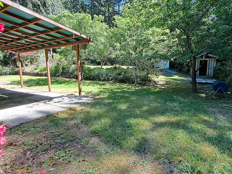 14665 NW Honeyhill Loop — Photo 10