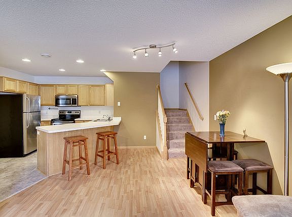 5th image of 1605 Riverwood Dr