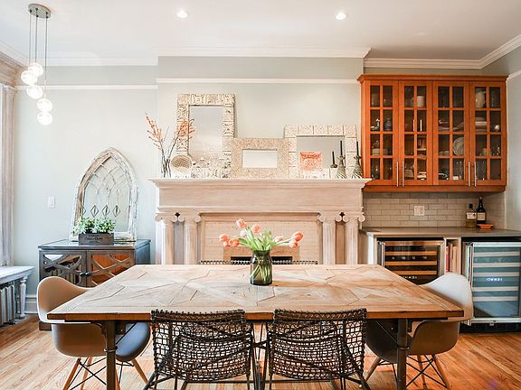 3rd image of 529 1st St #1