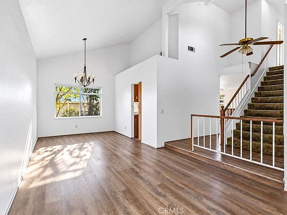 5th image of 2243 N Maple Ave