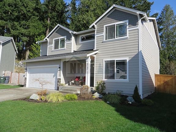4th image of 1730 203rd Street Ct E