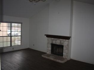800 Lloyd Dr, Kerrville, TX 78028