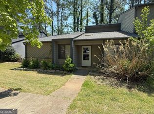 282 Heathersett Dr SW, Marietta, GA 30064