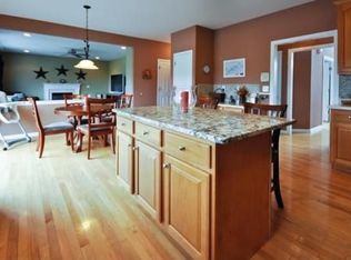 431 Raymond Rd, Plymouth, MA 02360