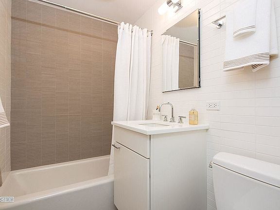 5th image of 245 E 80th St APT 8A