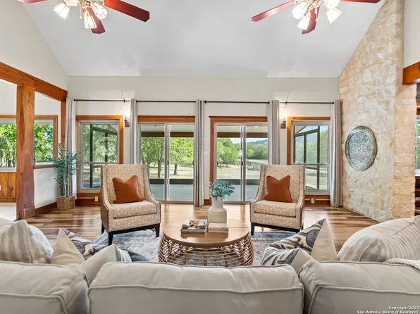 152 FLAT ROCK CREEK RD, Comfort, TX 78013