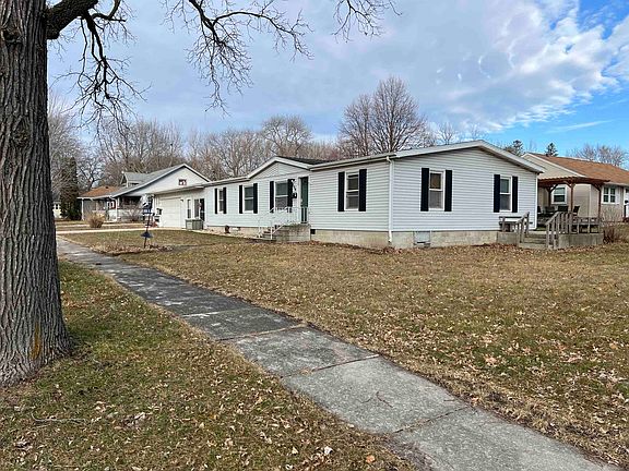 3rd image of 806 13th St
