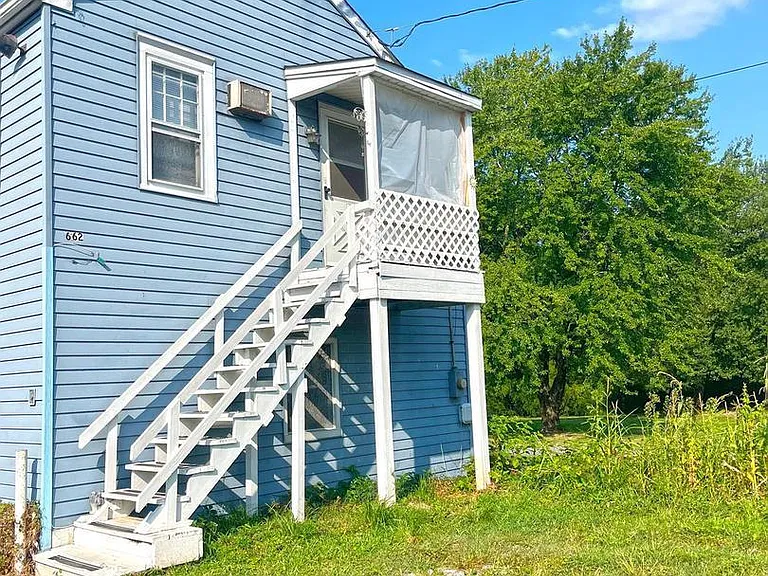 662 Main St #664 — Photo 1