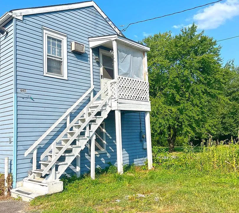 662 Main St #664