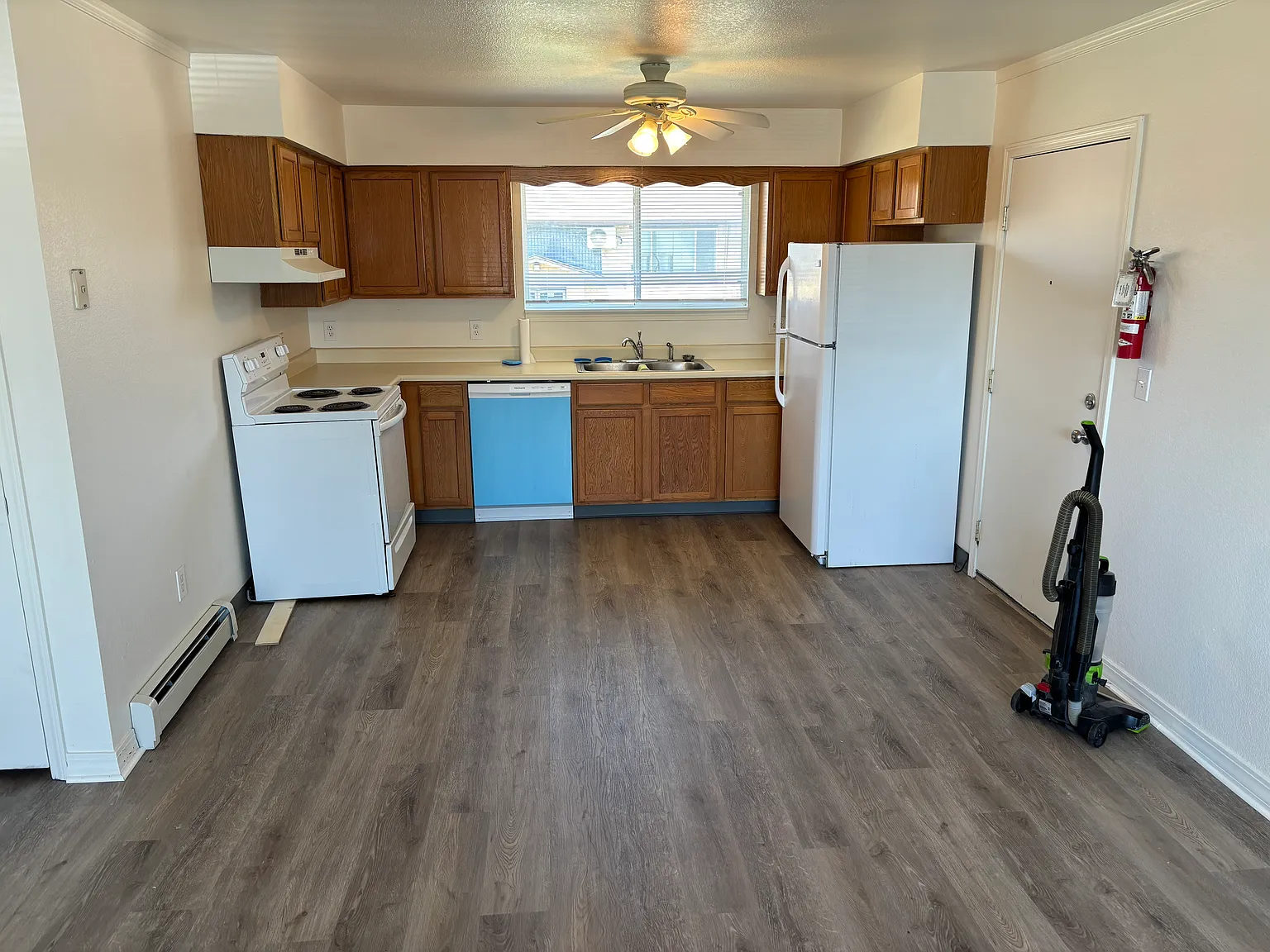 2 bed, 800 sqft, $1,550 — Photo 2