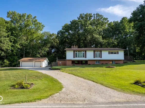 9325 E Old Fort Harrison Ave, Terre Haute, IN 47803