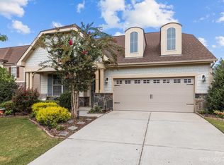 17606 Austins Creek Dr, Charlotte, NC 28278