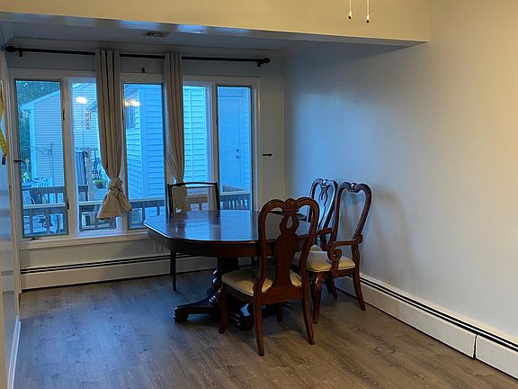 4th image of 28 Elena St N #2-A