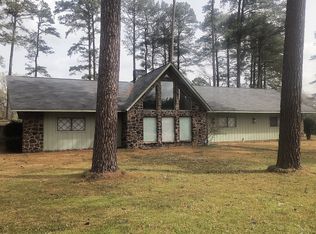 805 Golf View Dr, Pine Bluff, AR 71603