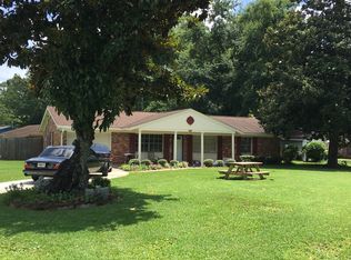 137 Kensington Dr, Brunswick, GA 31525