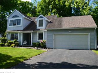 80 Elvree St, Manchester, CT 06042