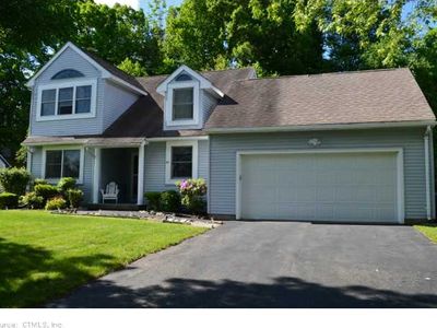 80 Elvree St, Manchester, CT, 06042
