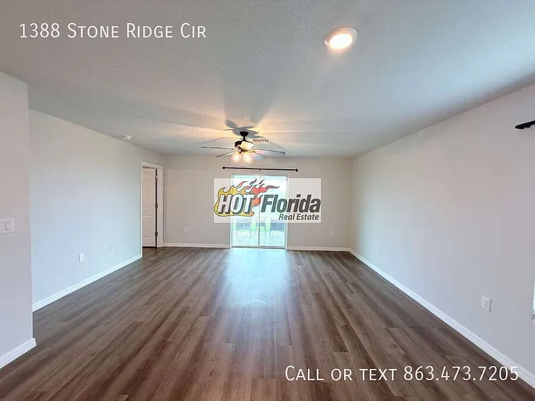 1388 Stone Ridge Cir — Photo 11