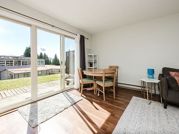 5th image of 622 Farnham Rd #2