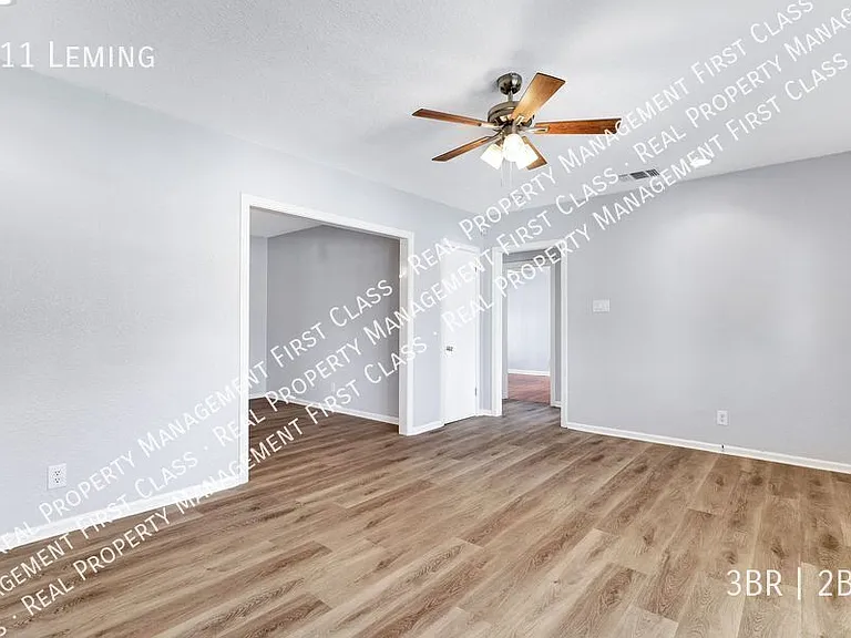 211 Leming Dr — Photo 5