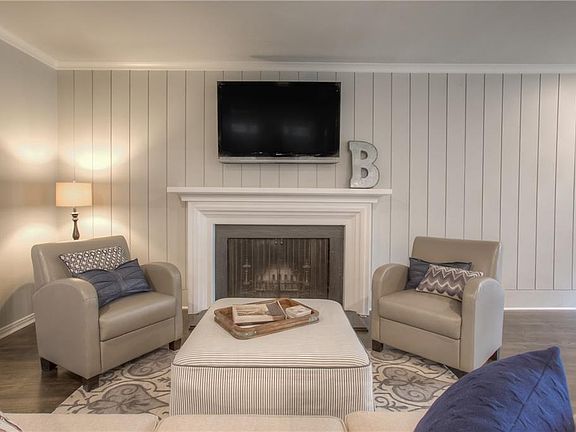 5th image of 5108 Birchman Ave