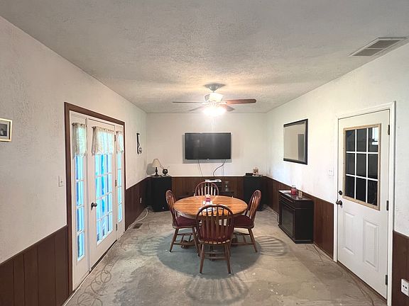 5th image of 212 Crosby Dr