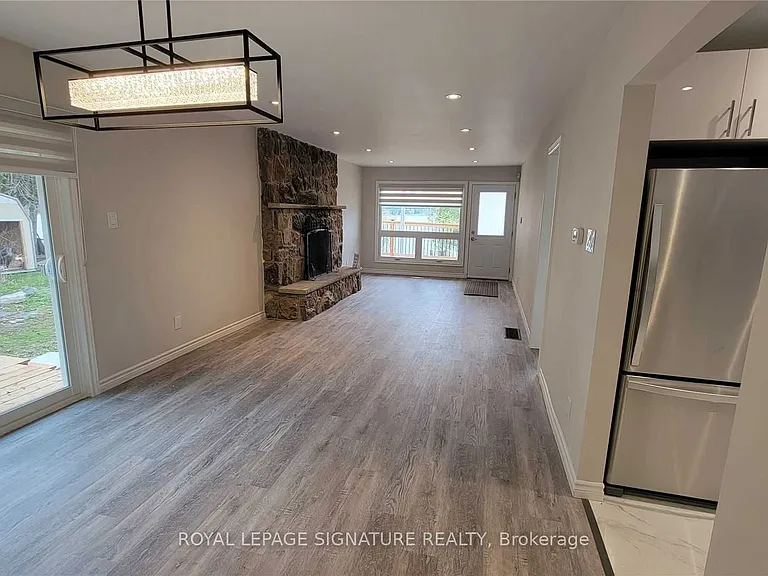 5749 Lakeshore Rd #1 — Photo 12