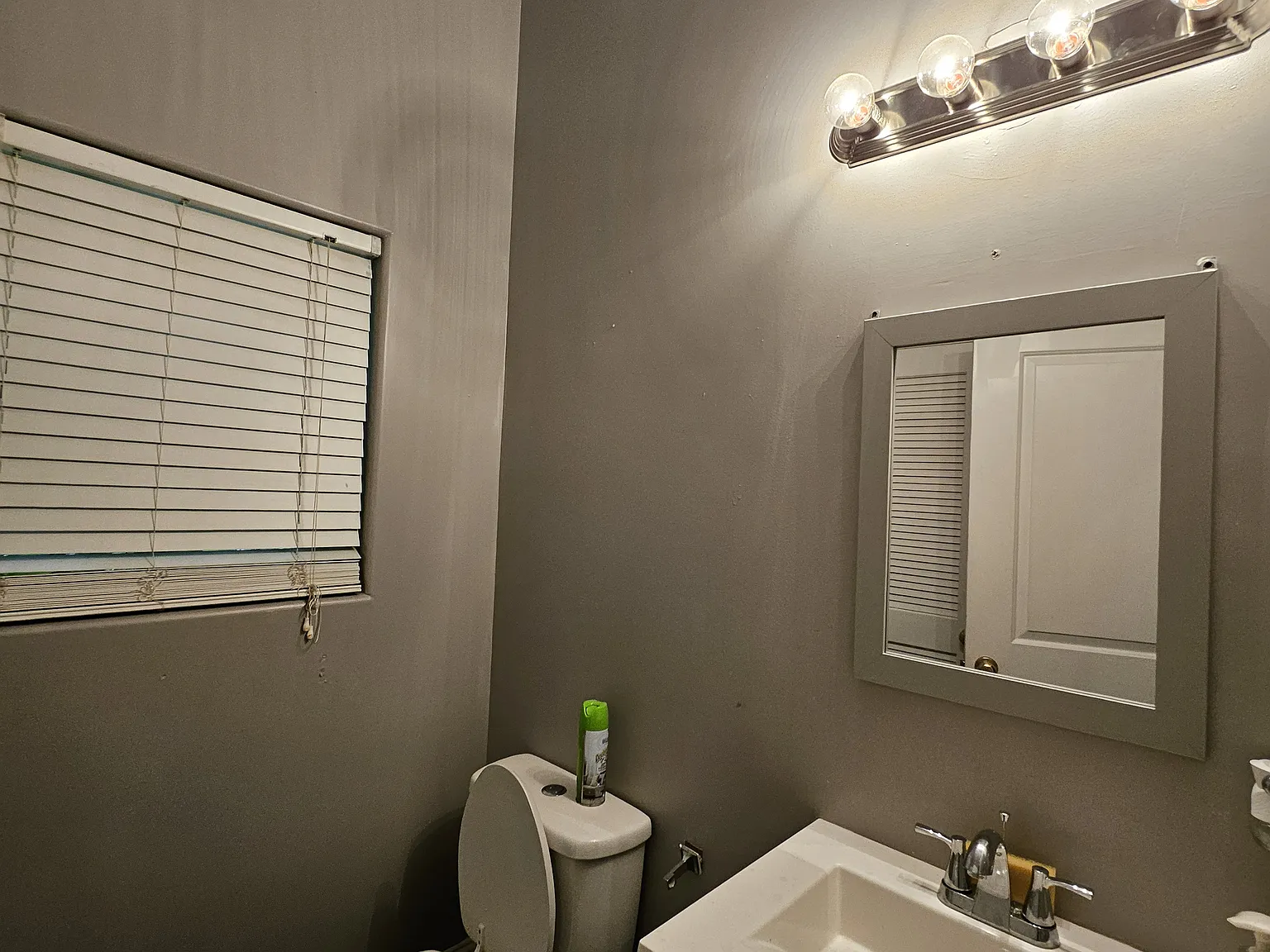 3 bed, 2.5 bath, 2176 sqft, $2,500 — Photo 4