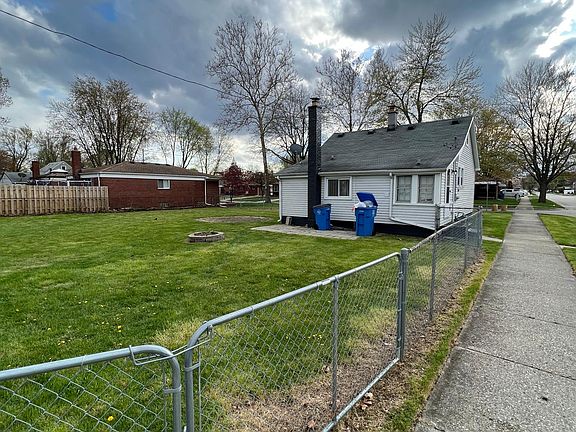 3rd image of 4401 Katherine Ave