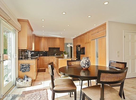 4th image of 315 W Whitehall Dr