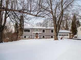 7 Sweden Hill Rd, Brockport, NY 14420