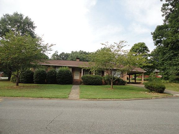 2nd image of 100 Oak Ct