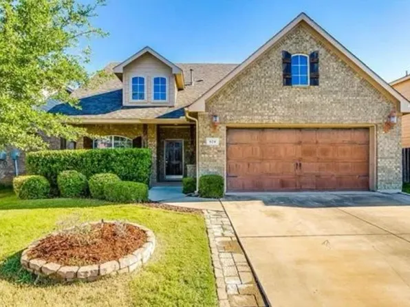 624 Hidden Dale Dr, Fort Worth, TX 76140