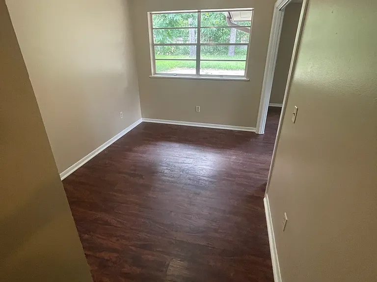 1401 S Broadmoor Dr — Photo 12