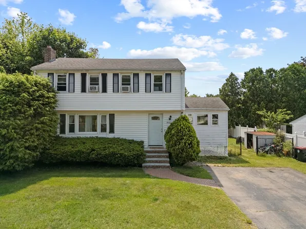 96 Coweeset Dr, Brockton, MA 02301