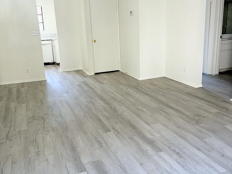 1007 Raleigh St #108 — Photo 2