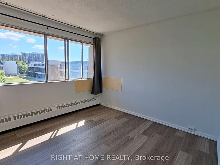 10 Sunny Glenway #511 — Photo 21