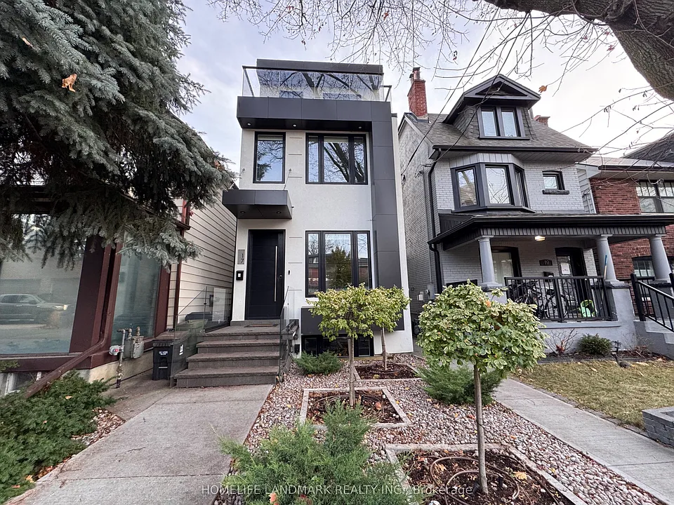 17 Hocken Ave