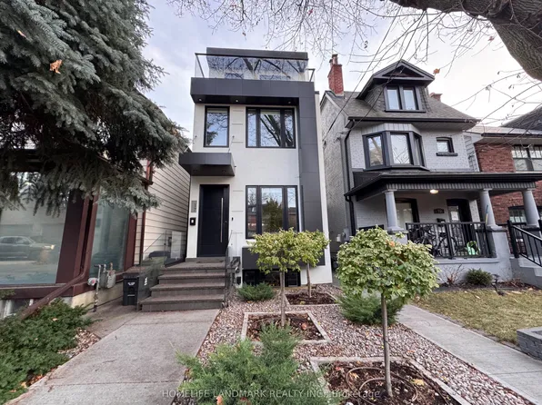 17 Hocken Ave, Toronto, ON M6G 2K1